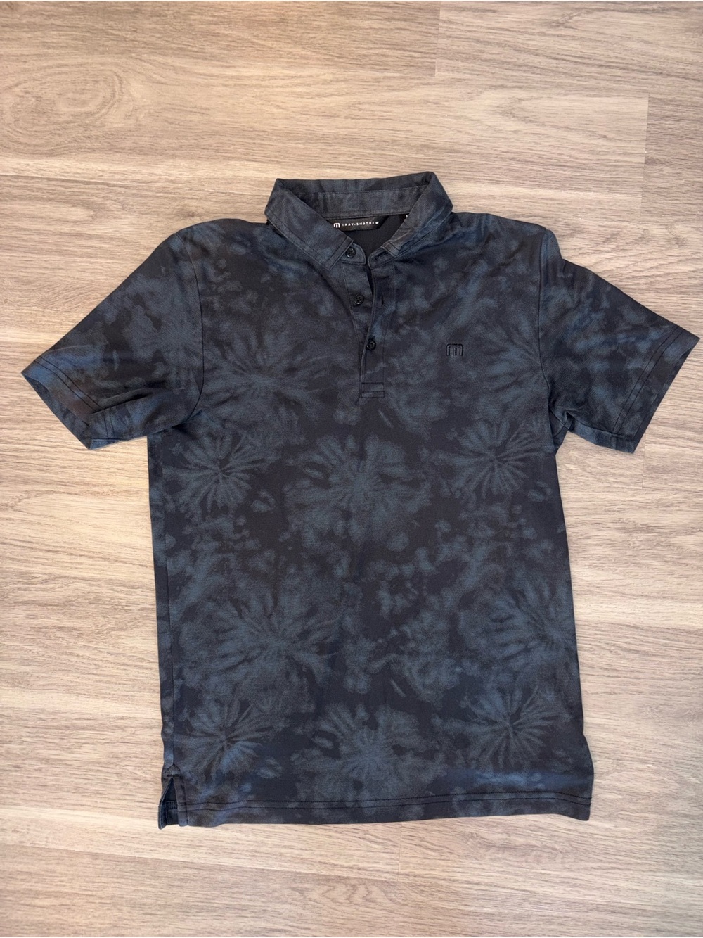 TravisMathew Starburst Polo Men's
Small Black Gray Performance Golf Shirt
EUC